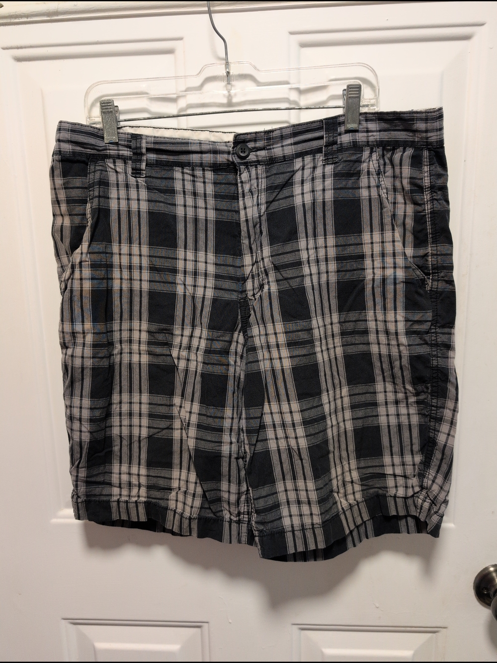 Faded Glory Black & Gray Plaid Flat-Front Men's Shorts